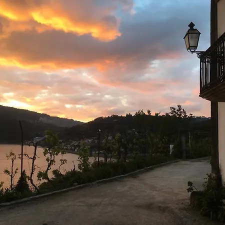 بيت للعطل Casa Da Torre, Porto Manso ريبا دورو